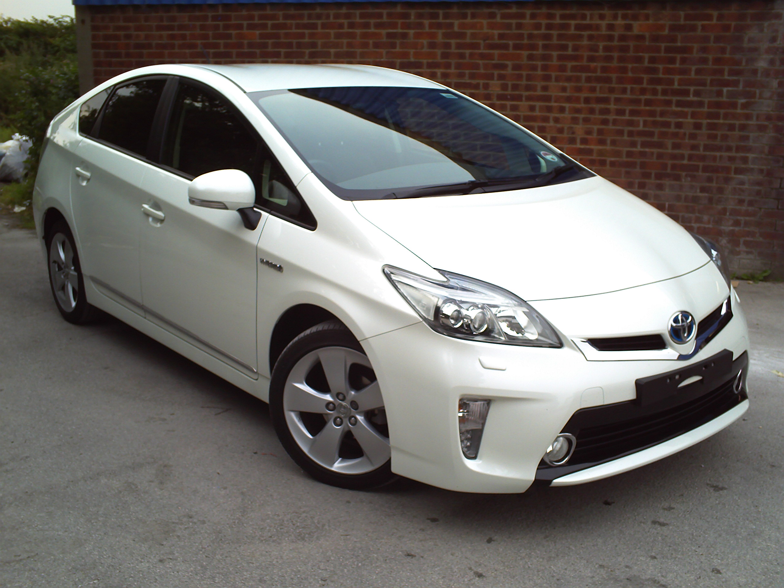 Toyota Prius after extremely satisfied customer has picked up their vehicle for collection from our facilities based in Hull